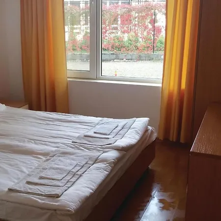 Daire Two-bedroom In *